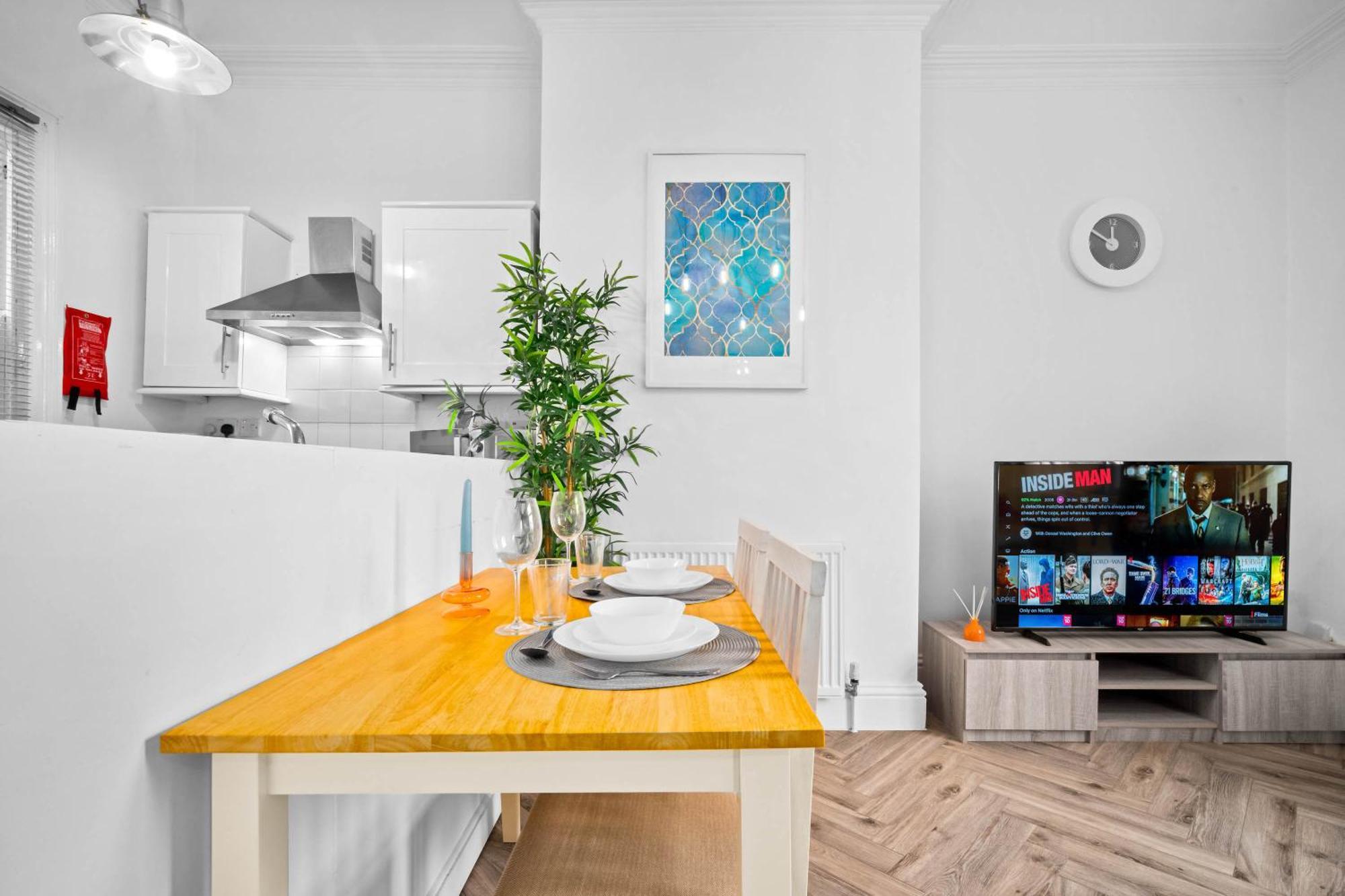 Luxury Apartment - Wolverhampton - Netflix - Smart Tv - Fast Wifi - 7Apc Exteriör bild